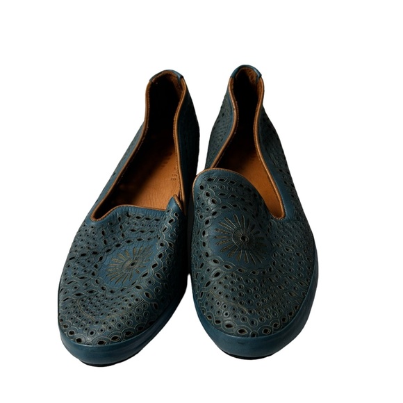 Spring Step Women’s Blue Perforated Leather Hidden Heels Wedges US 8.5 EU - Picture 10 of 11